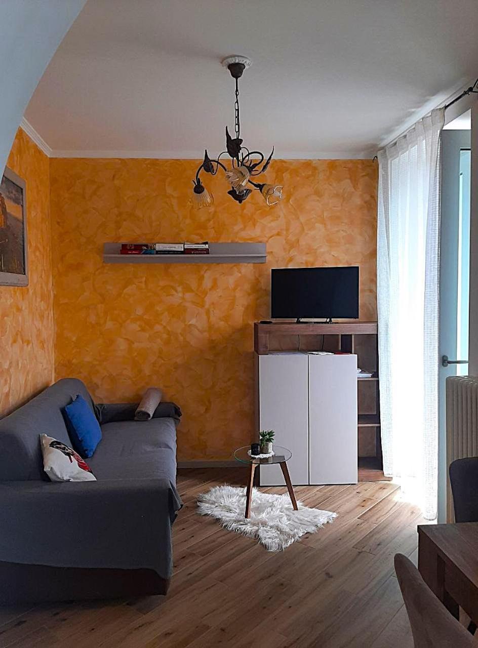 Casa Pina Lejlighed Gravedona Eksteriør billede